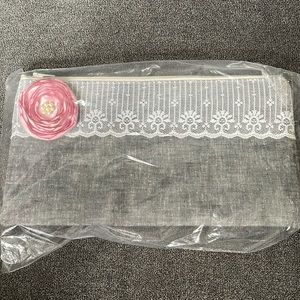 Penny Royality gray Makeup /Travel bag with pink inside zipper